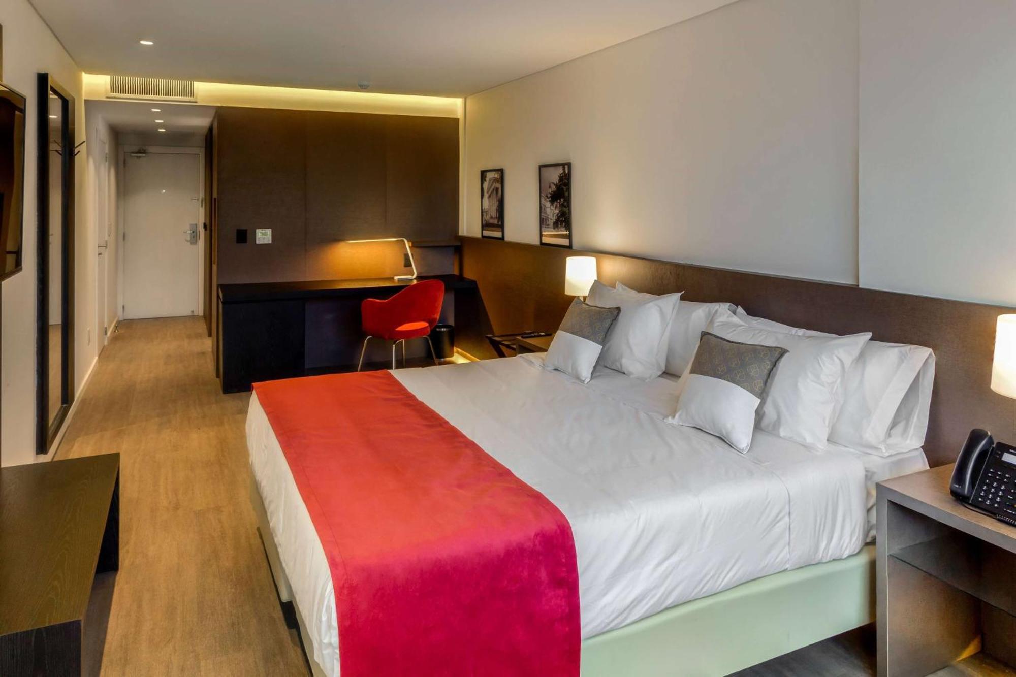 Dazzler By Wyndham La Plata Hotel Exterior photo