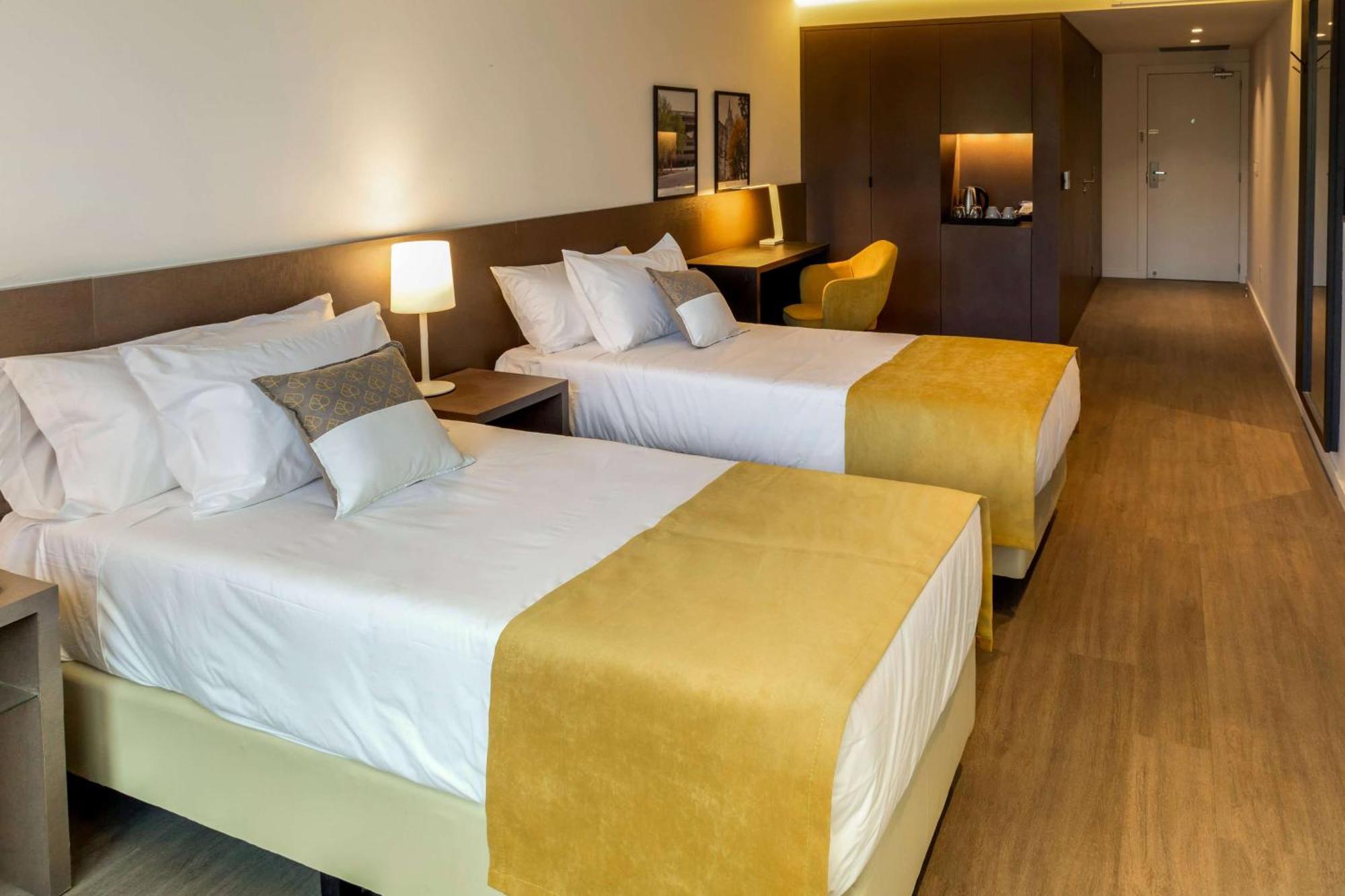 Dazzler By Wyndham La Plata Hotel Exterior photo