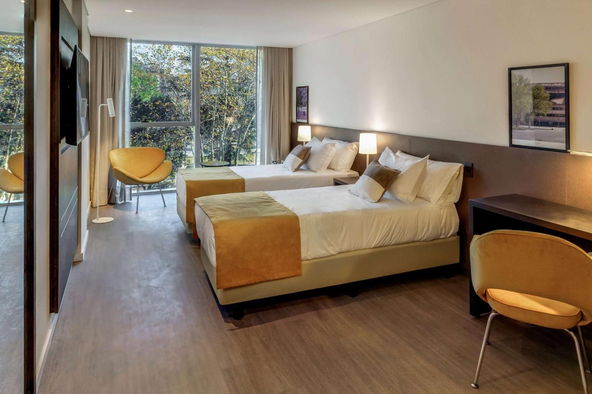 Dazzler By Wyndham La Plata Hotel Exterior photo